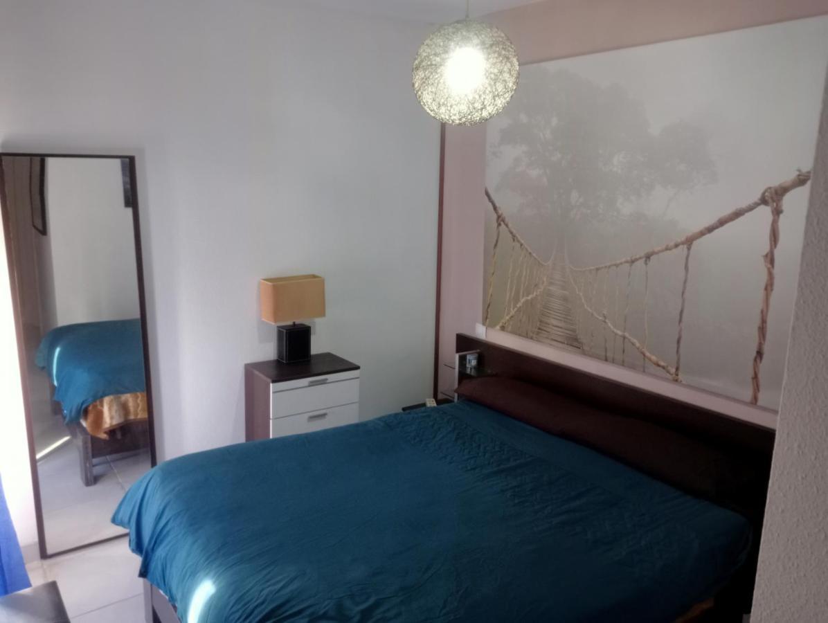 Apartamento Playas De Вера Екстериор снимка